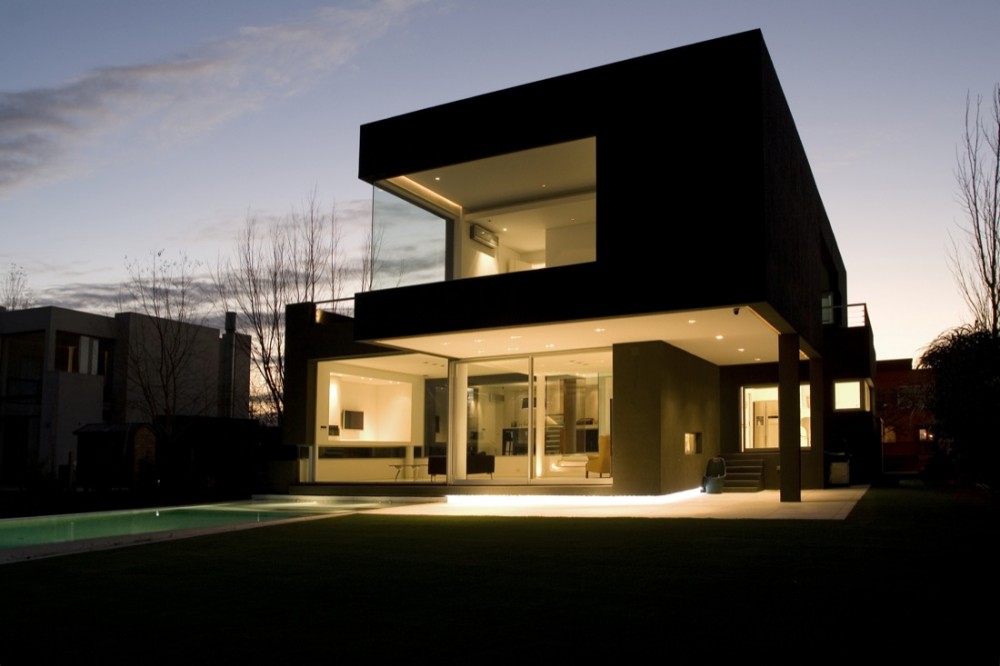 Black House by Andres Remy Arquitecto 16