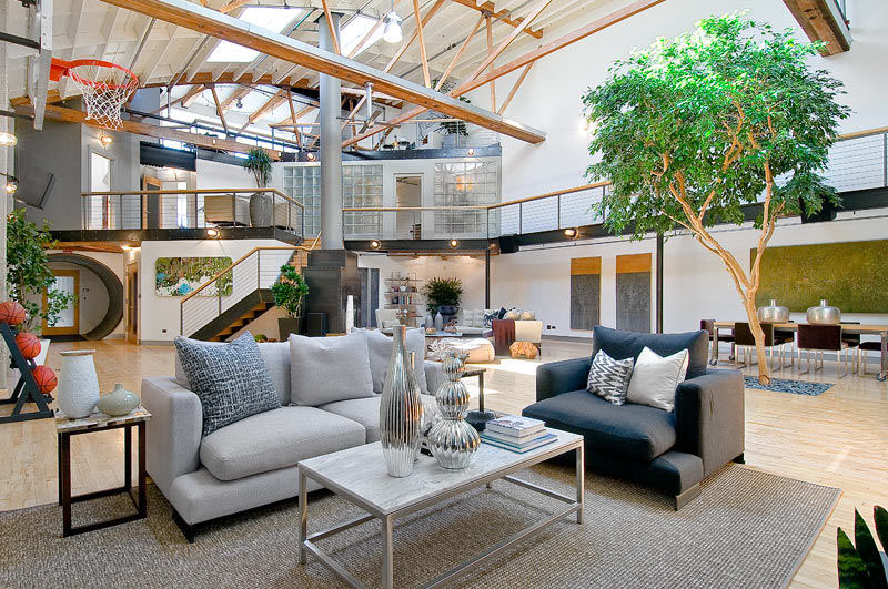 Loft in Trendy SoMa (South of Market) in San Francisco, California.